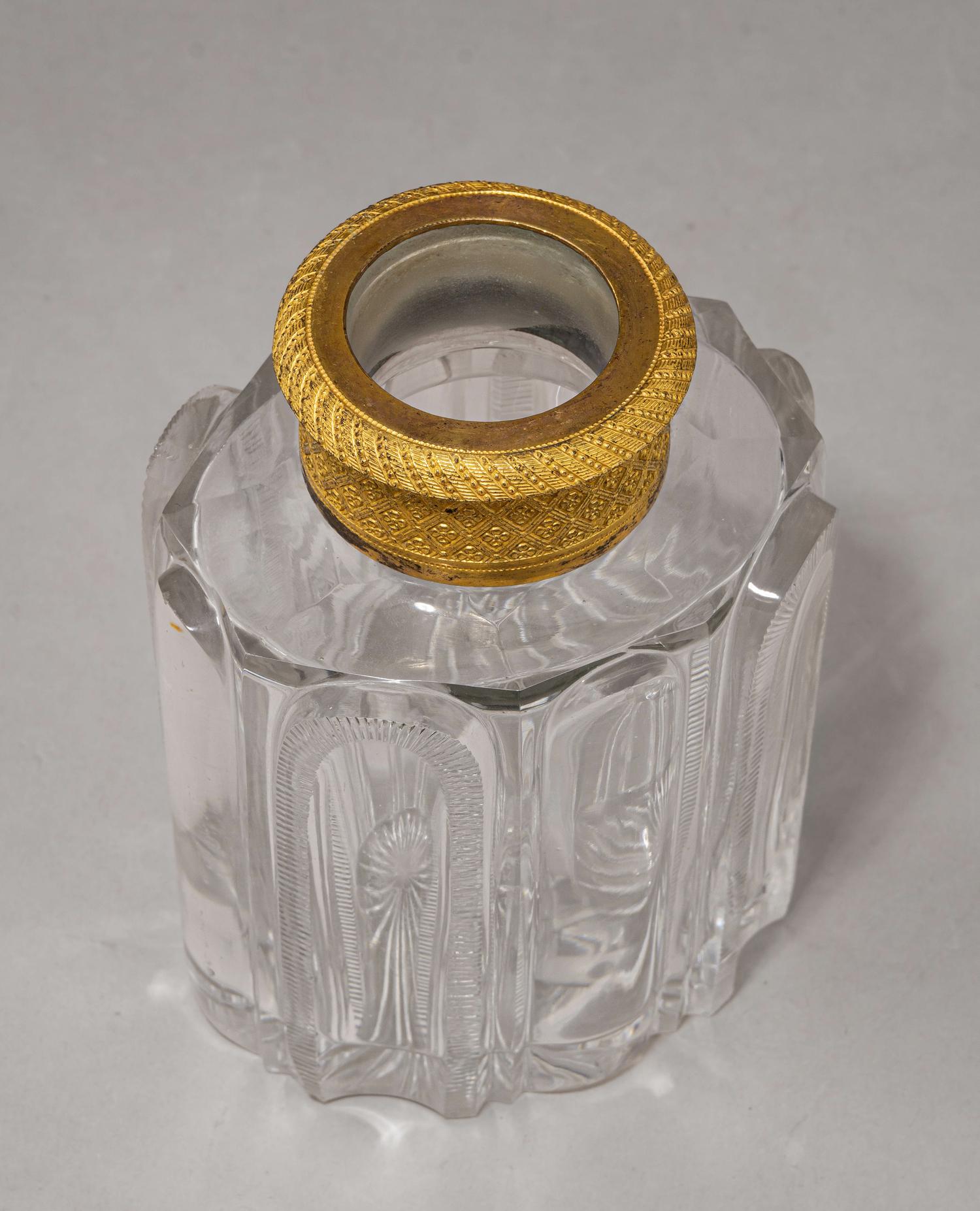 (Ампир) Чайница в чеканной оправе.
Первая четверть XIX века.