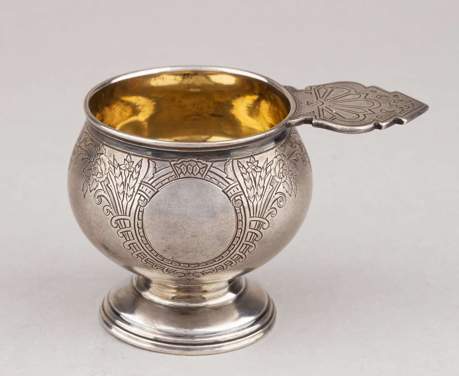 (В. Баладанов) Чарка в русском стиле. 
Россия, Москва, мастерская Баладанова В.Е., 1893.