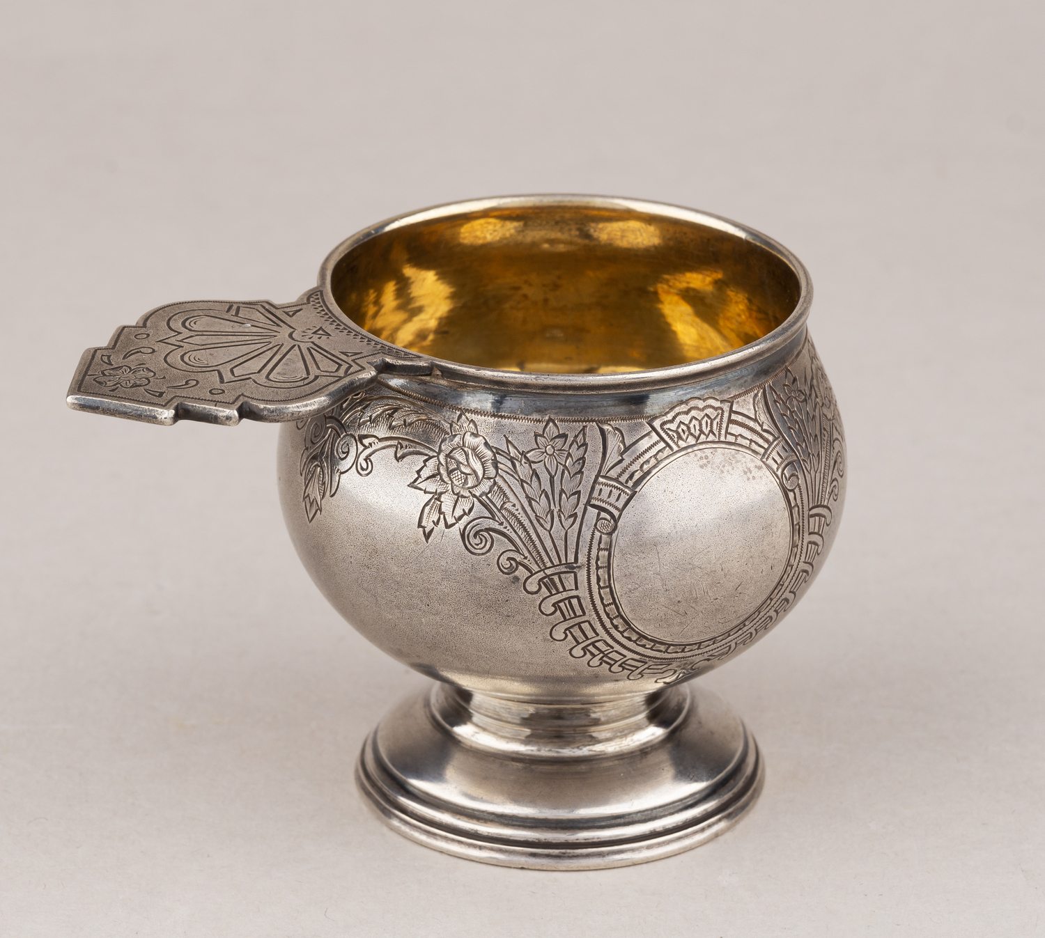 (В. Баладанов) Чарка в русском стиле. 
Россия, Москва, мастерская Баладанова В.Е., 1893.