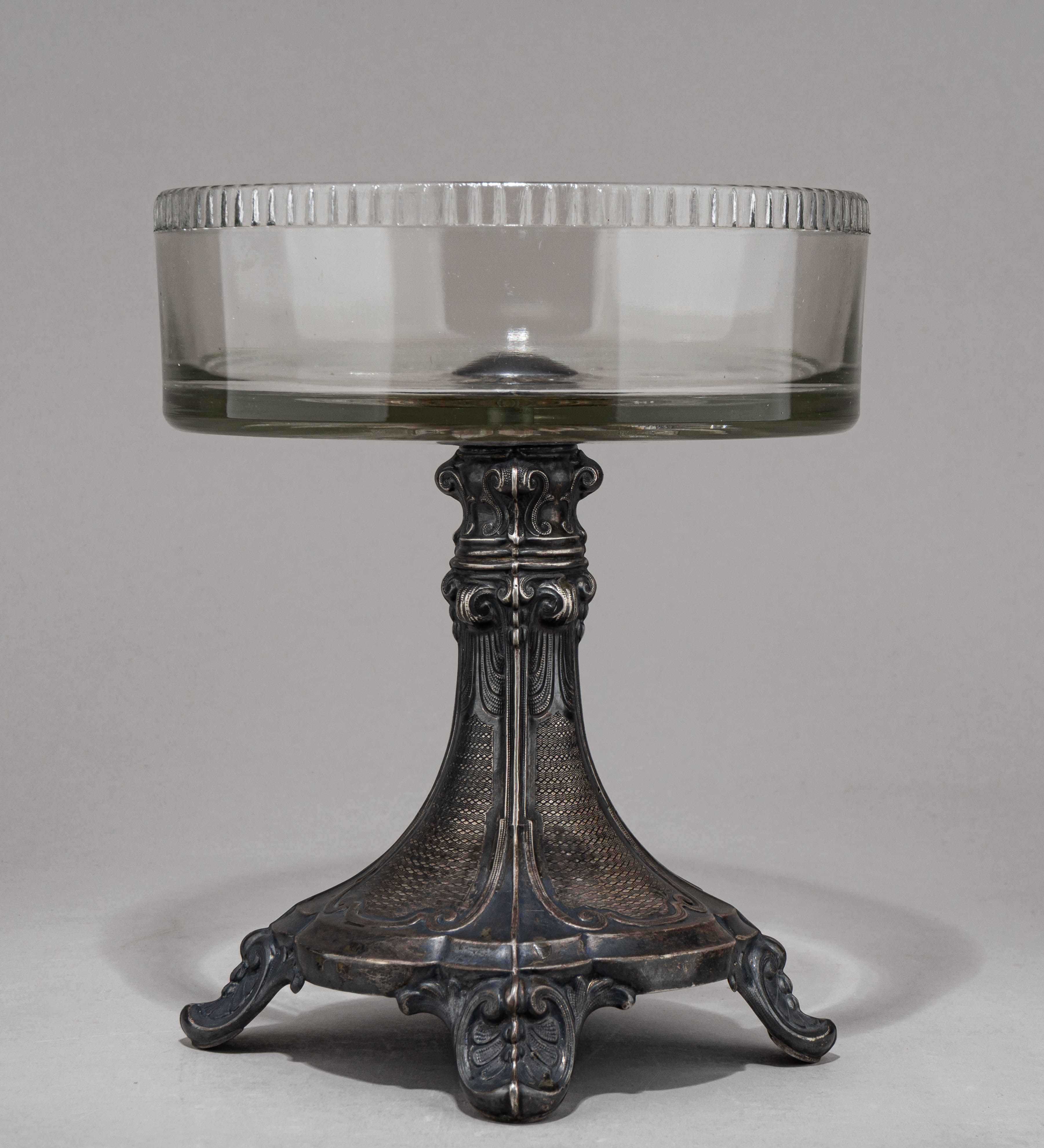 Ваза серебряная.
 Санкт-Петербург, последняя четверть XIX века.