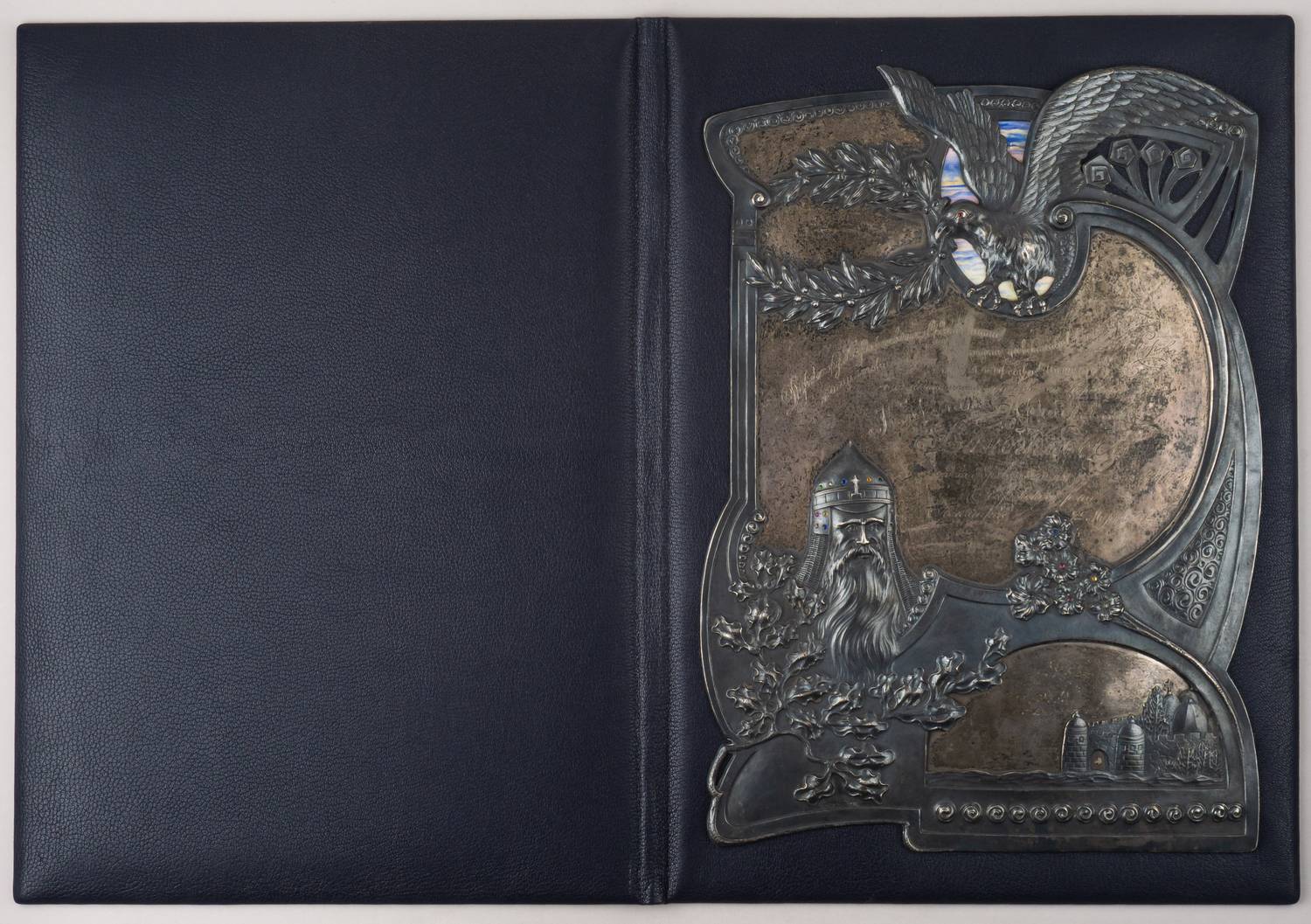 Фаберже. С экспертизой.  Бювар «Богатырь»  в неорусском стиле.
Москва, фирма К. Фаберже, 1908–1917 гг.