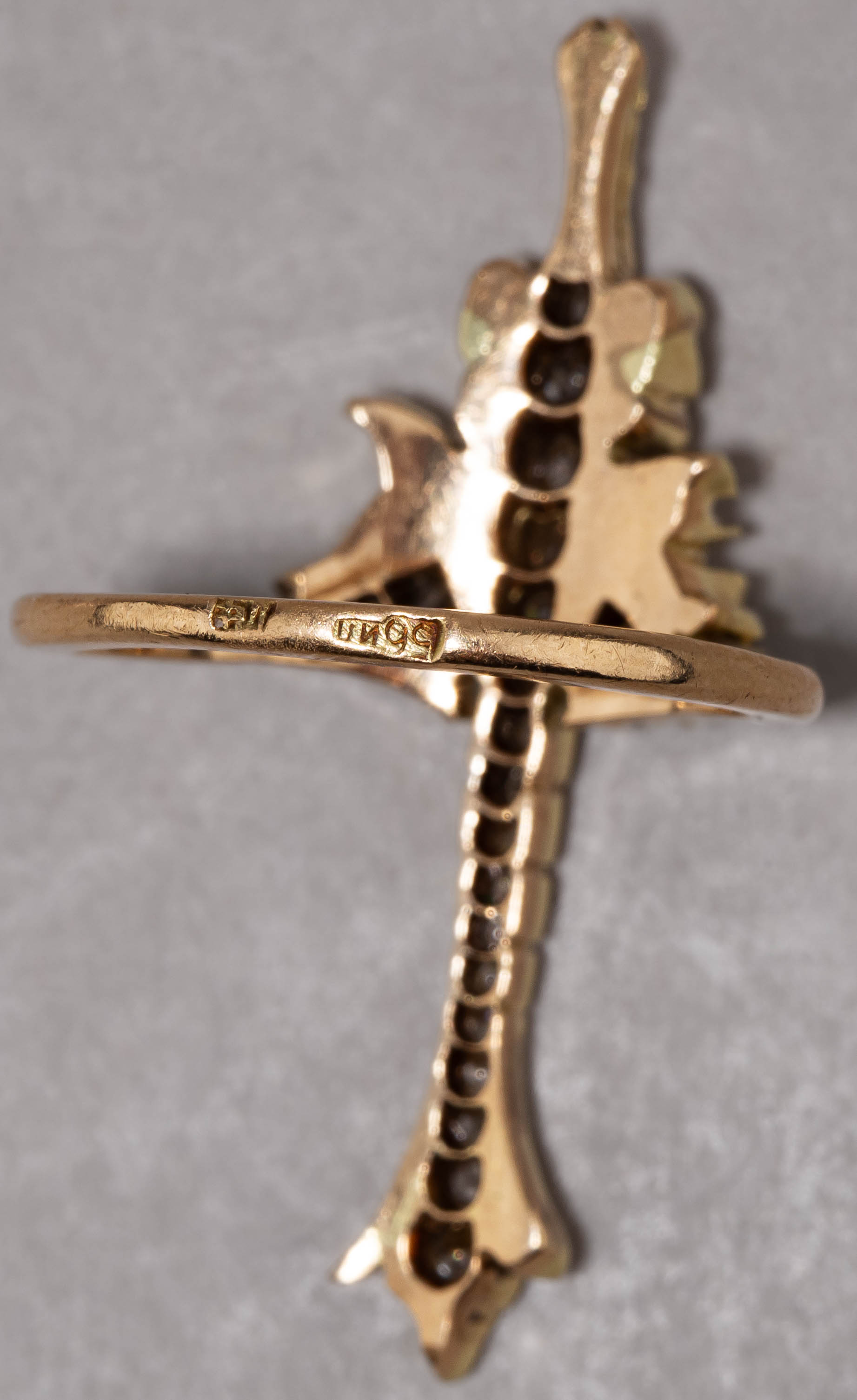 (Ф.Лорие) Кольцо «Морской конек». 
Россия, Москва, фирма Ф.Лорие, 1899–1908 годы.