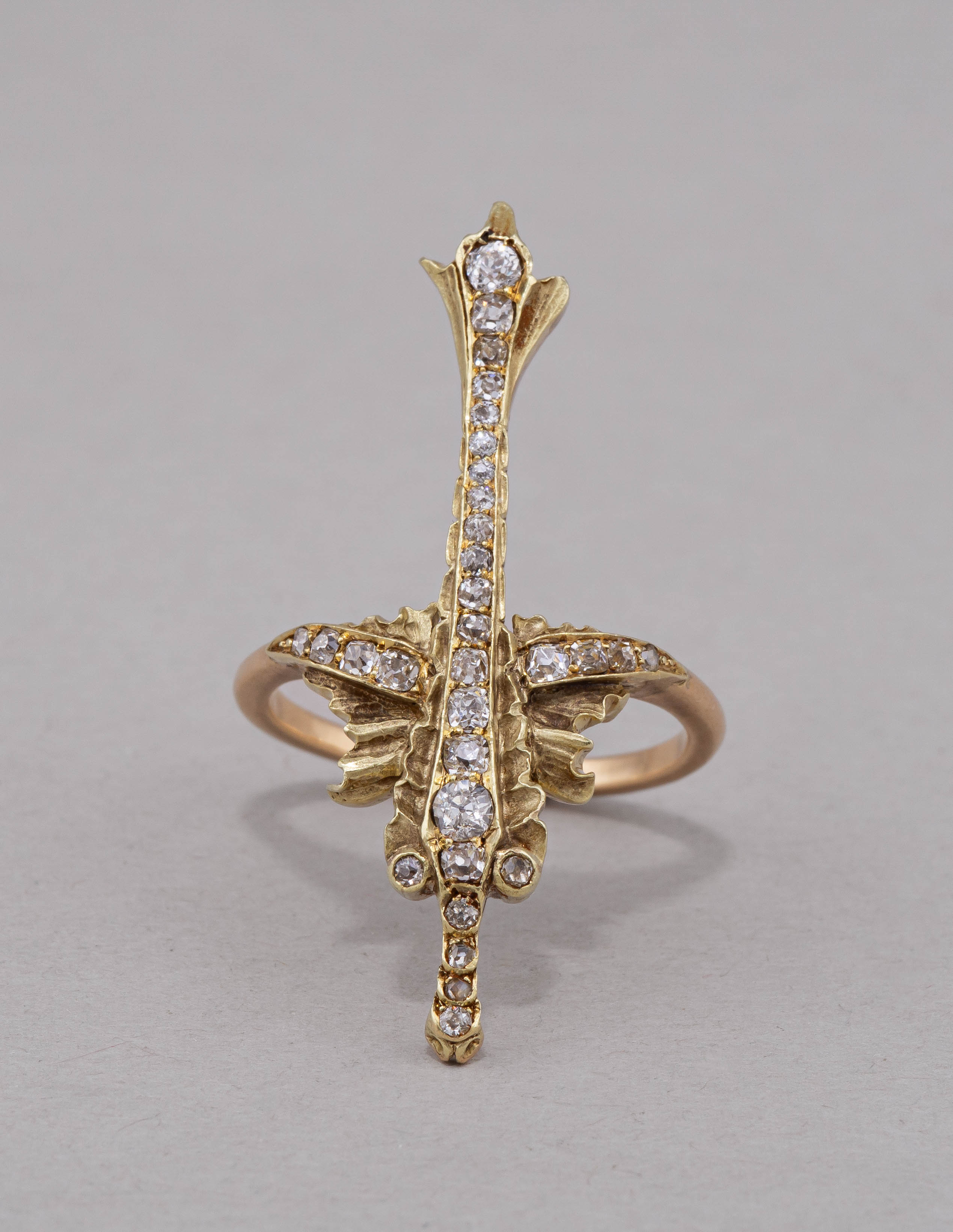 (Ф.Лорие) Кольцо «Морской конек». 
Россия, Москва, фирма Ф.Лорие, 1899–1908 годы.