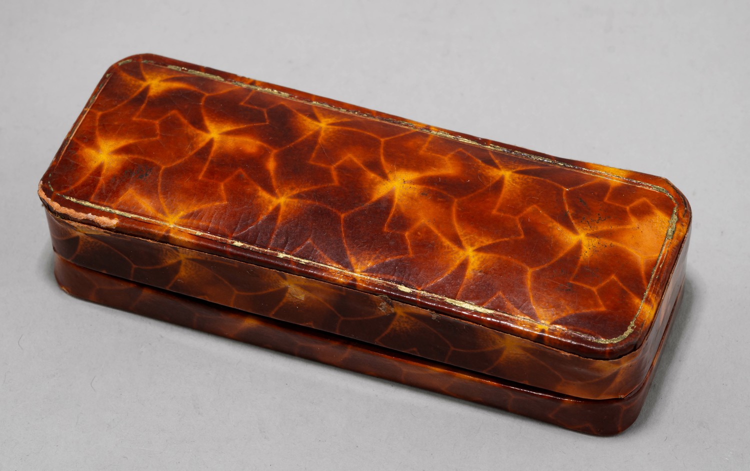 Брошь-булавка с жемчужиной. 
Западная Европа, конец XIX – начало XX века.