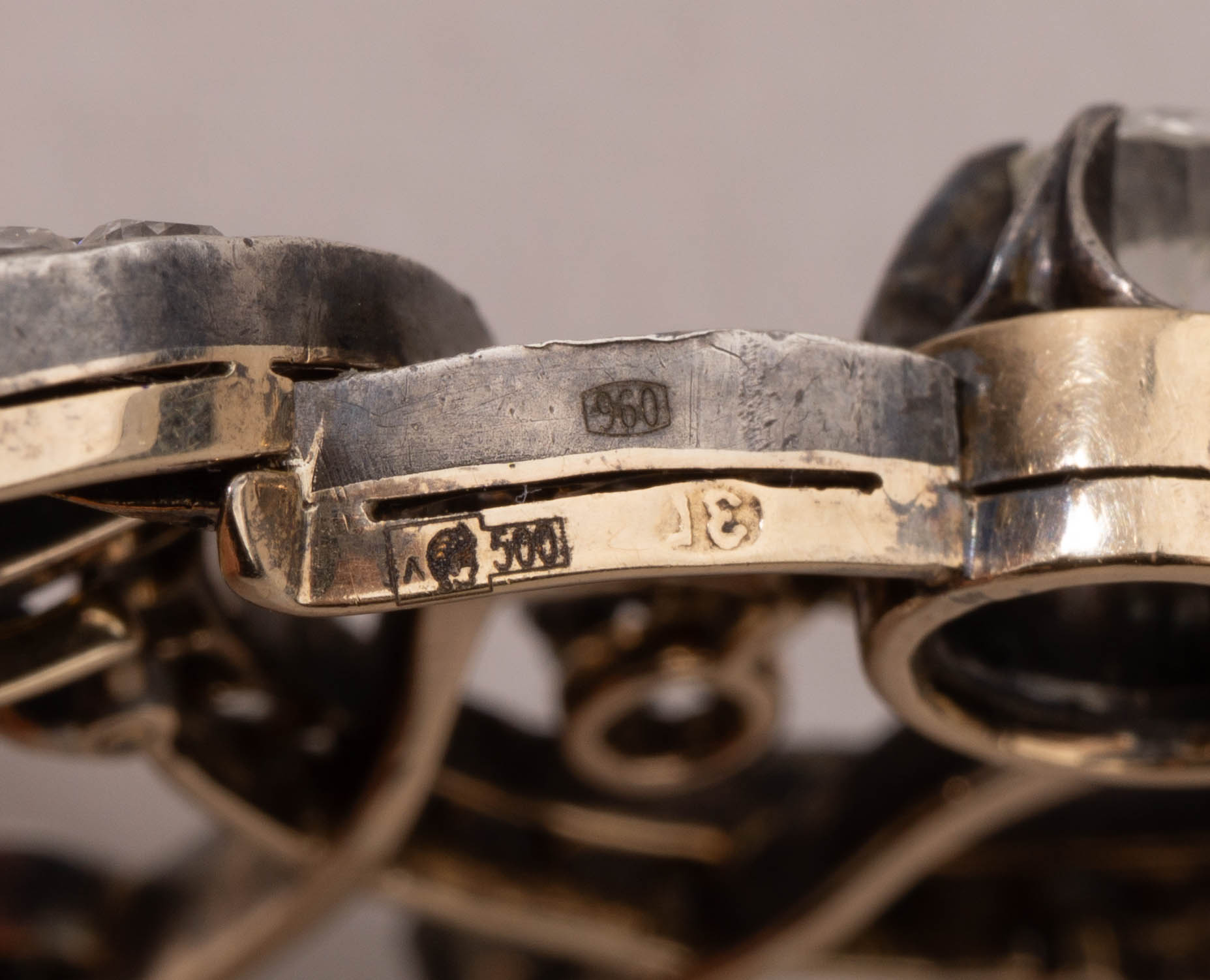 (С геммологической экспертизой) Подвеска с бриллиантами. 
Россия, Санкт-Петербург, мастер-монограммист «ЗГ», 1908–1917 годы.