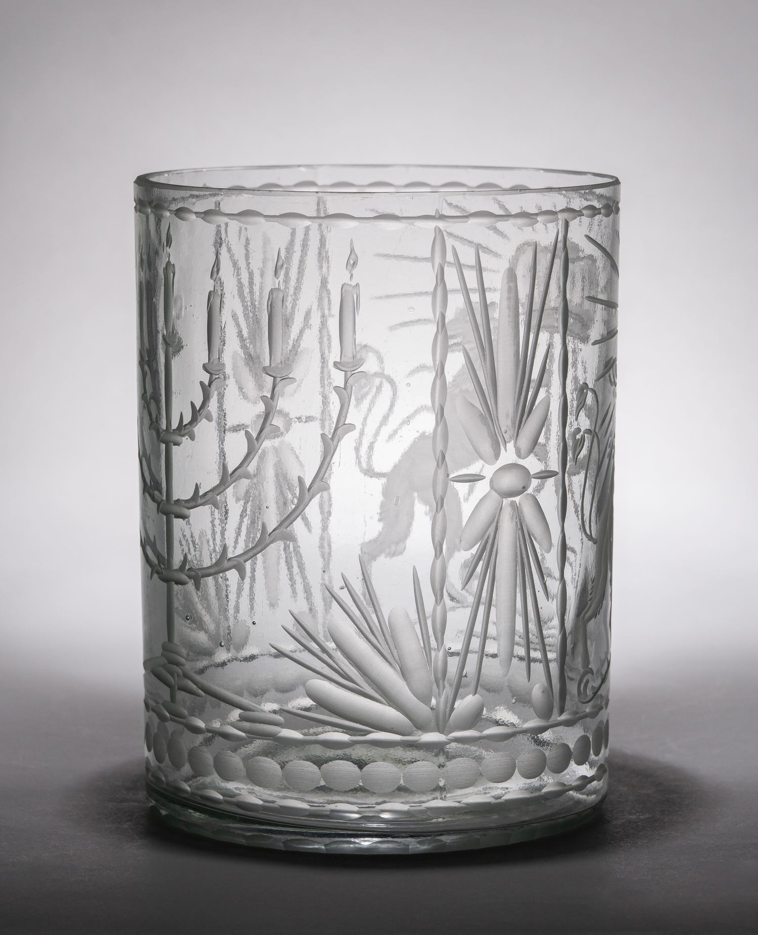 (Иудаика). Стакан с изображением меноры.
Польша в составе Российской империи, вторая половина XIX в.