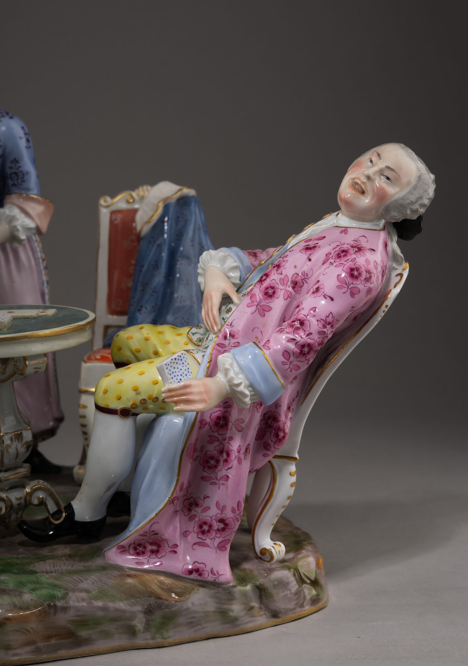 (Мейсен) Скульптурная группа «Сюрприз». Германия, Мейсенская фарфоровая мануфактура, автор модели Иоганн Иоахим Кендлер (модель 1748), ХVIII-ХIХ век.