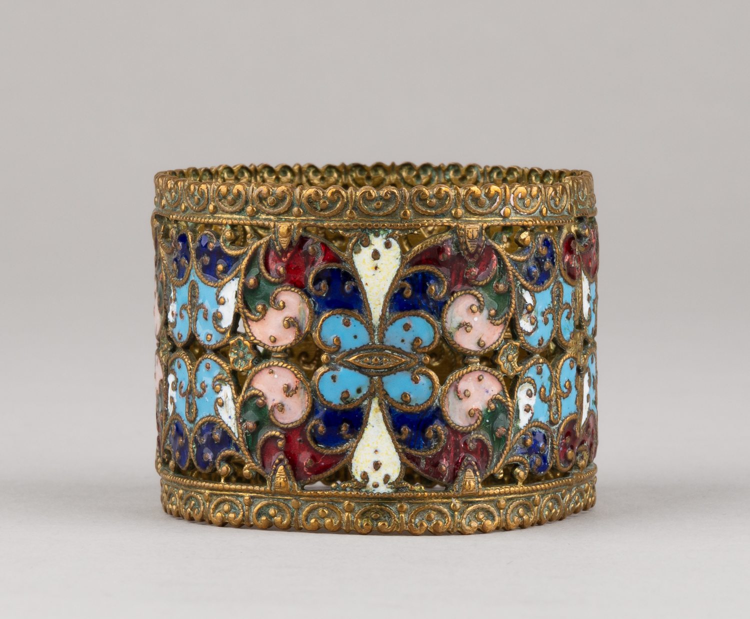 Кольцо для салфеток. 
Россия, Москва, Императорское Строгановское училище, 1900 гг.