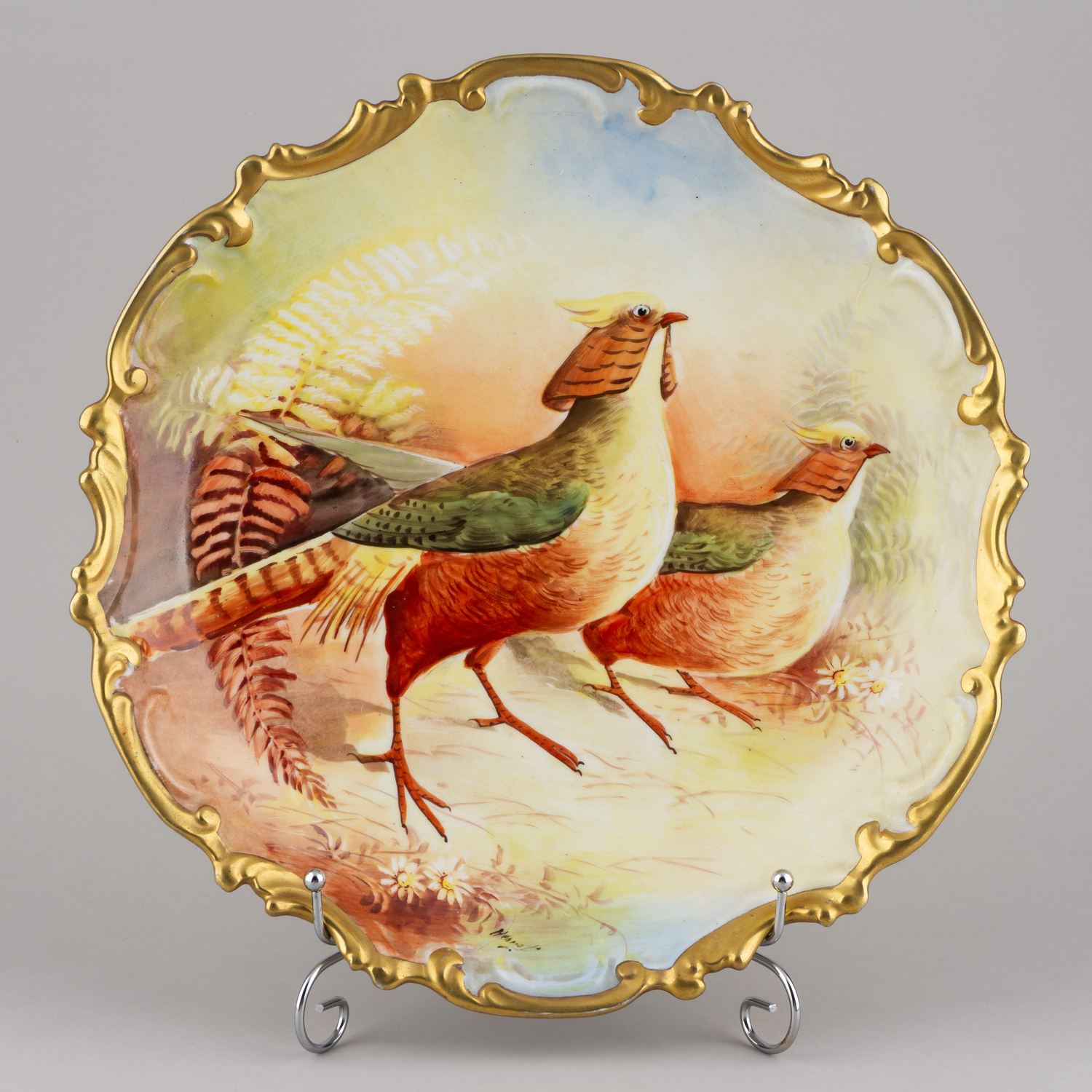 Большая настенная тарелка с изображением фазанов. Франция, Лимож, фабрика Coiffe Jeune,1891–1914 годы.