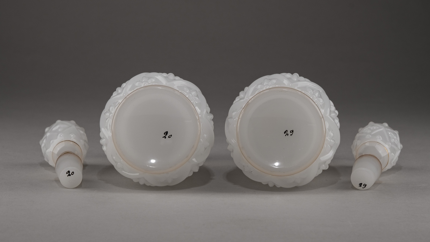 Два флакона для духов. Западная Европа, Богемия. Конец XIX века.