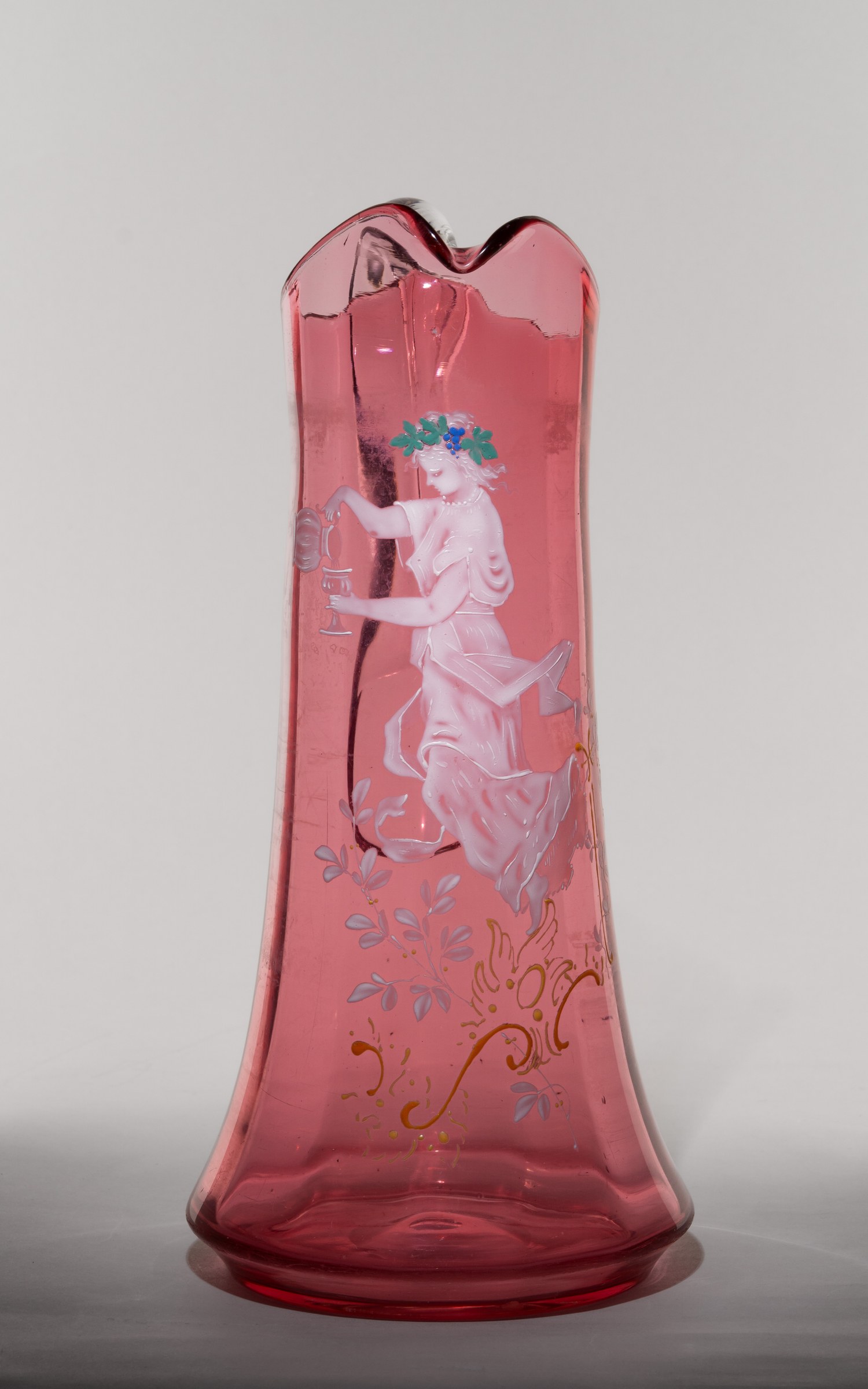 Кувшин с эмалевой миниатюрой «Вакханка». Конец XIX века.