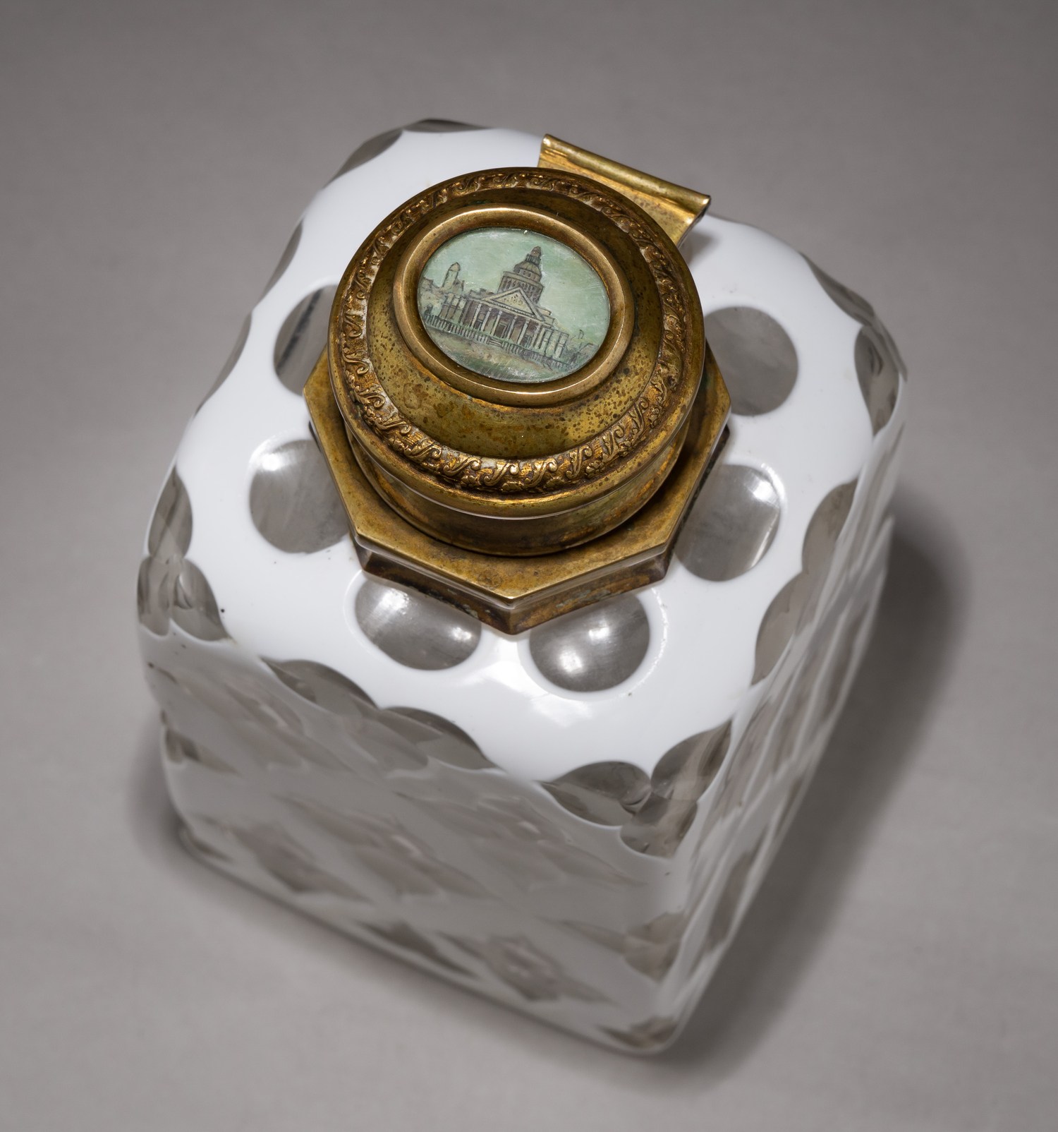 Чайница с миниатюрой Пантеона в Париже. Середина XIX века.