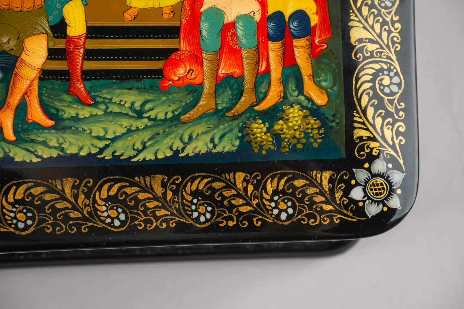 Собрание лаковой миниатюры. Восемь шкатулок и портсигар. СССР, Палех, Мстера, Холуй, Федоскино,1980-е-1990-е.