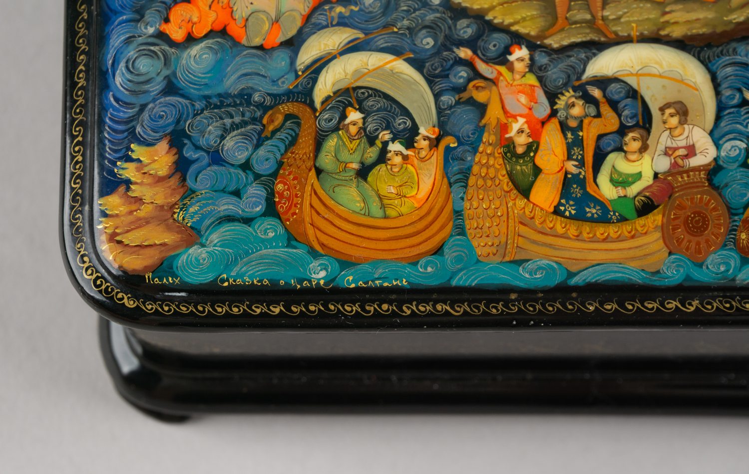 Собрание лаковой миниатюры. Восемь шкатулок и портсигар. СССР, Палех, Мстера, Холуй, Федоскино,1980-е-1990-е.