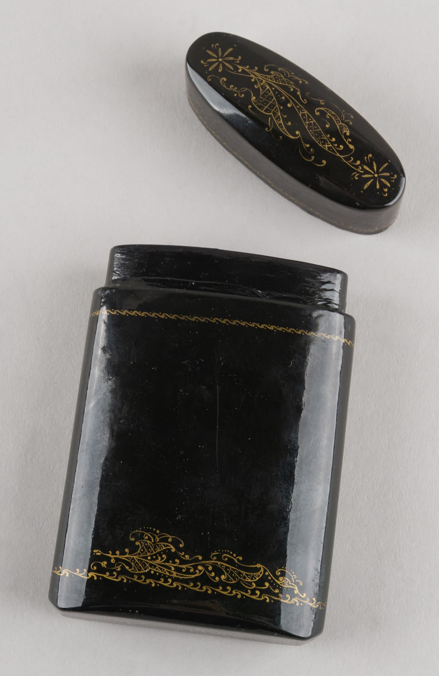 Собрание лаковой миниатюры. Восемь шкатулок и портсигар. СССР, Палех, Мстера, Холуй, Федоскино,1980-е-1990-е.