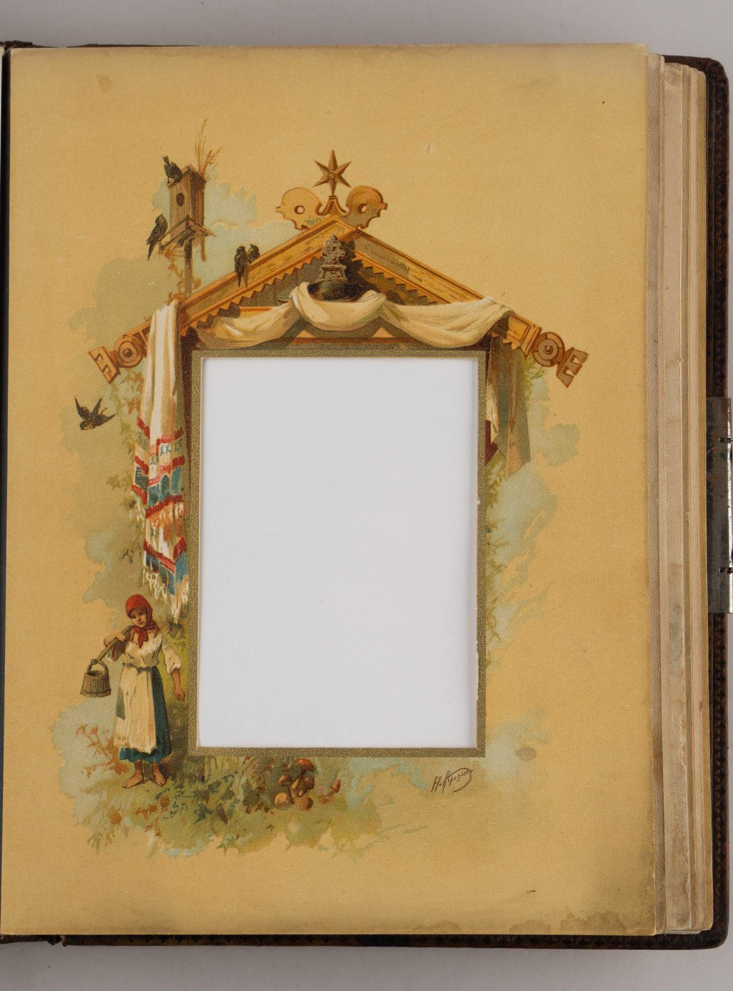 (Каразин) Альбом для фотографий с хромолитографиями Н.Н. Каразина. Россия, Санкт-Петербург, конец XIX–начало XX века.