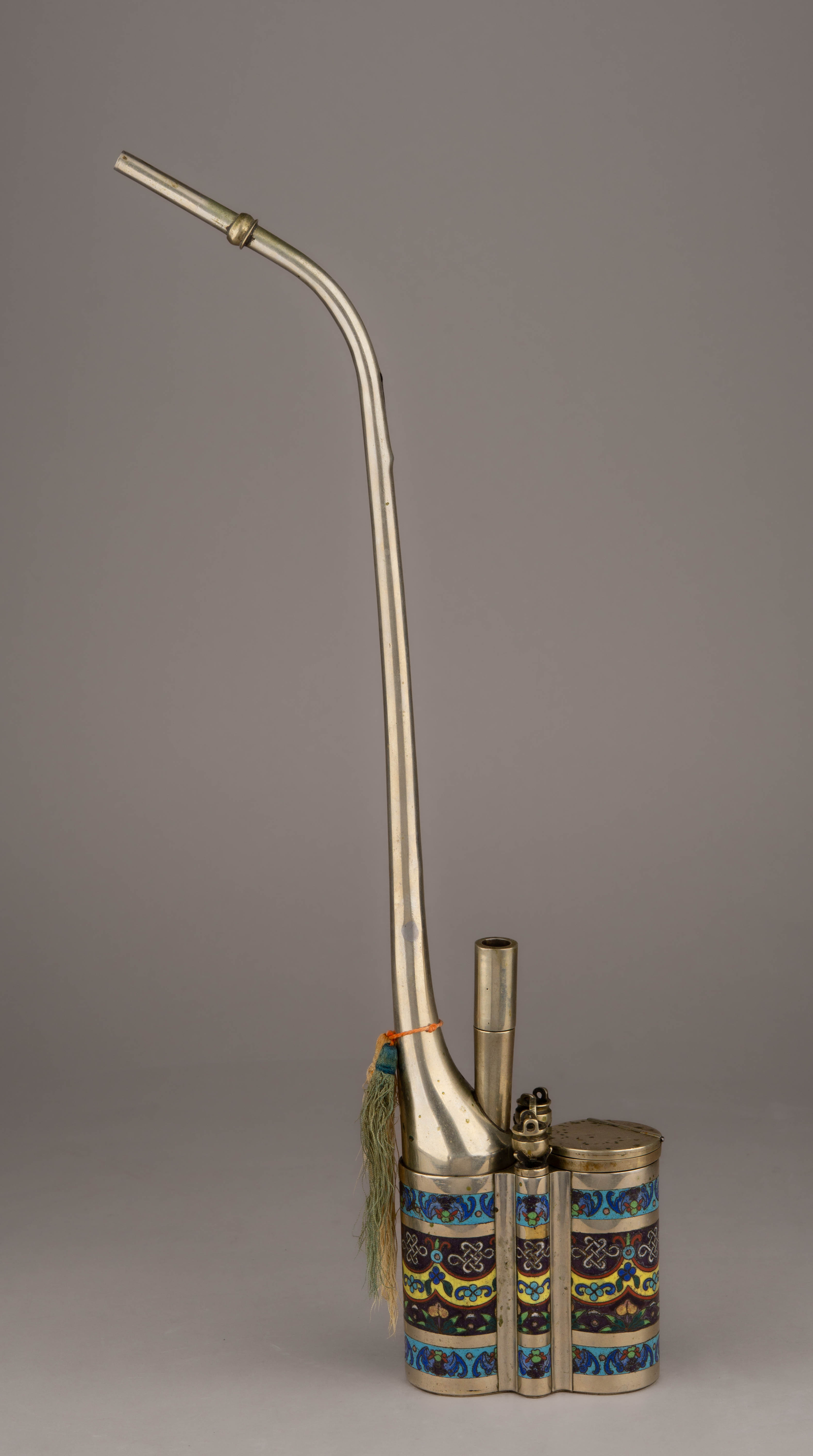 (18 +) Трубка для курения опиума. Китай, первая половина XX века.