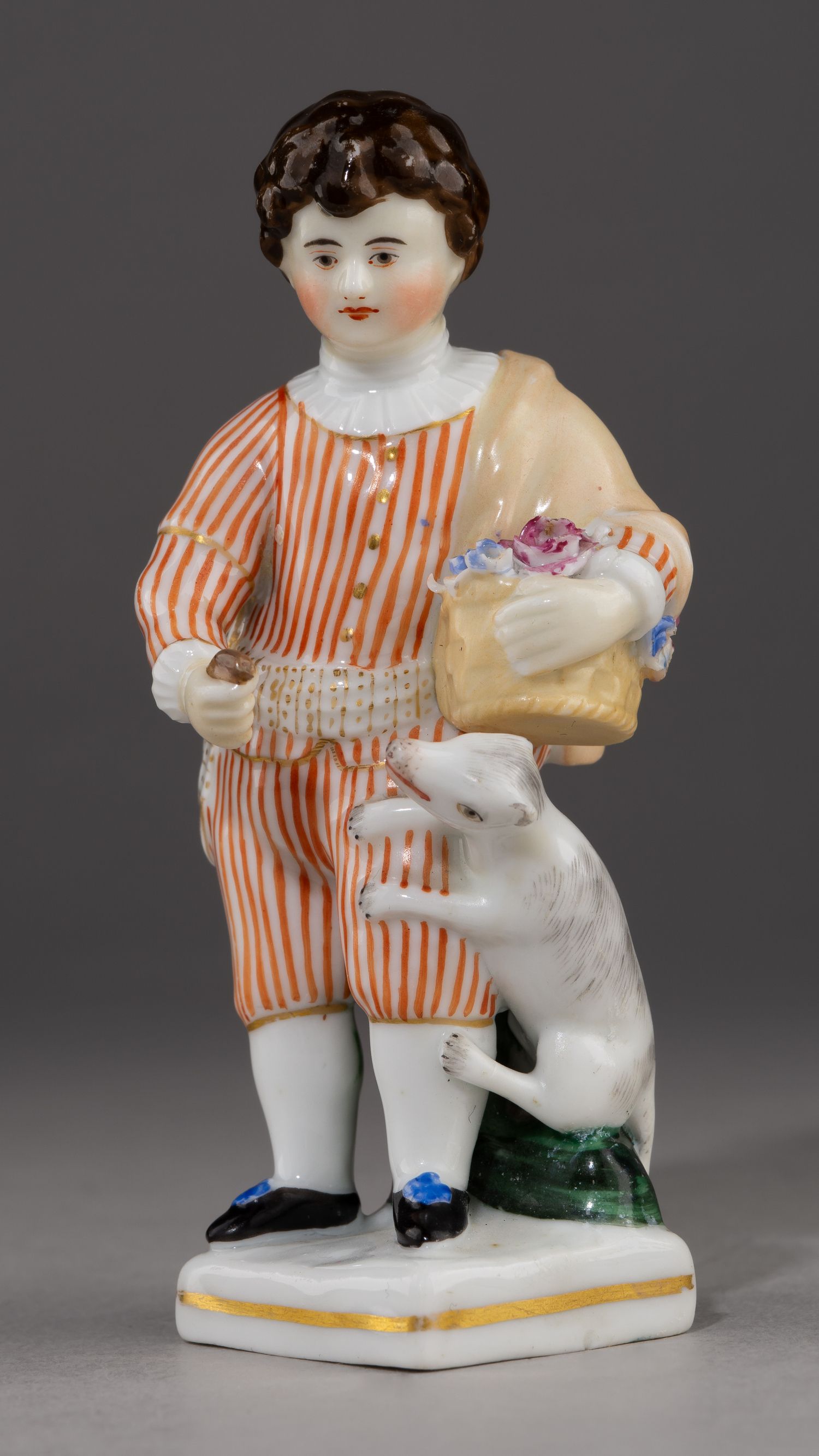 (Гарднер) Статуэтка «Мальчик с собакой». 
Россия, фабрика Ф.Я. Гарднера, 1830–1840-е годы.