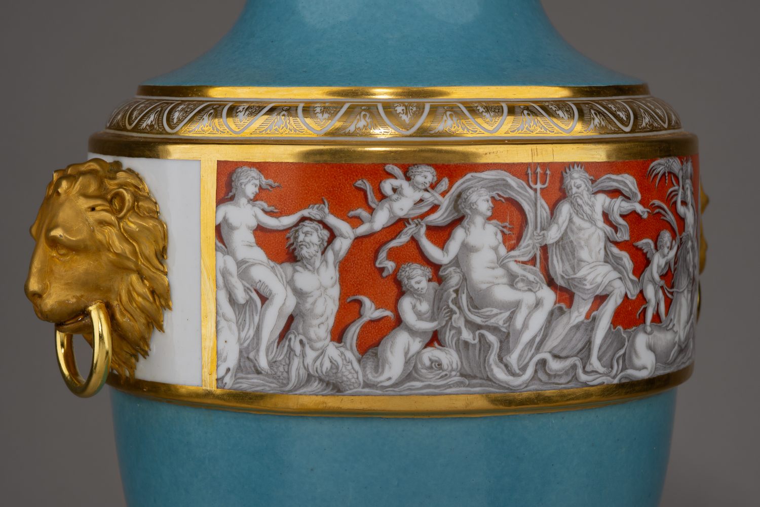 (ИФЗ. Две экспертизы) Ваза с фризом в античном вкусе.
Россия, Санкт-Петербург, Императорский фарфоровый завод, по модели А.К. Шписа. 1870-е годы.