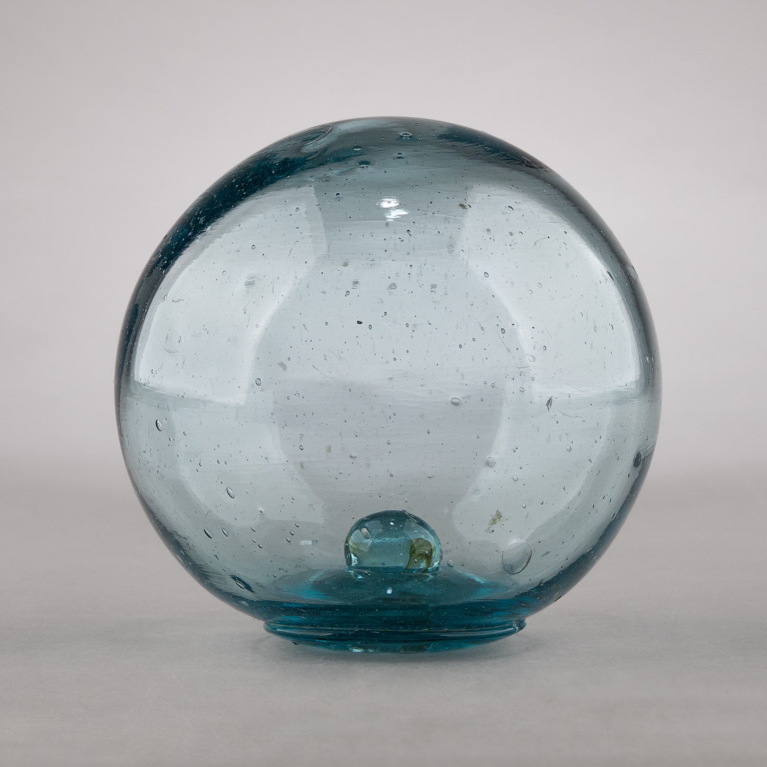 Шар (кухтыль) прозрачного стекла.
Россия, XIX-ХХ век.