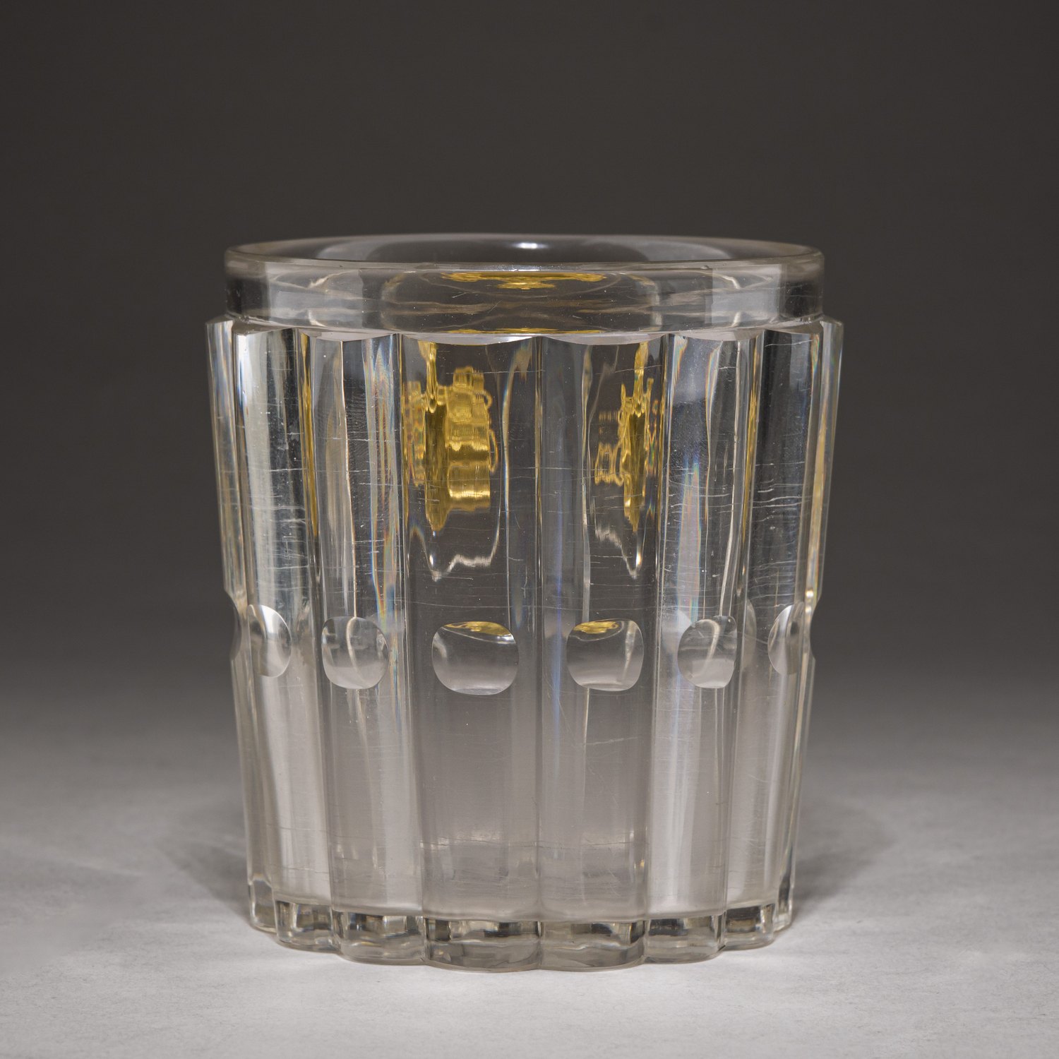 (ИСЗ) Стакан из «Банкетного» сервиза цесаревича Александра Николаевича (будущего императора Александра II). 
Россия, Императорский стеклянный завод, 1841–1850 годы.