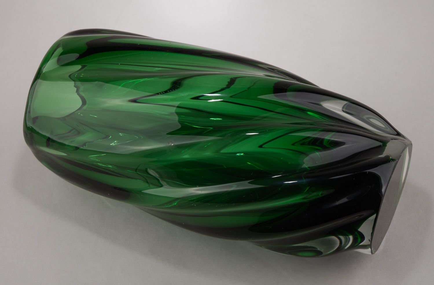 Ваза «Андромеда». Чехословакия, завод Скрдловице (Skrdlovice), Ян Беранек (модель 1953 года), 1960-е годы.