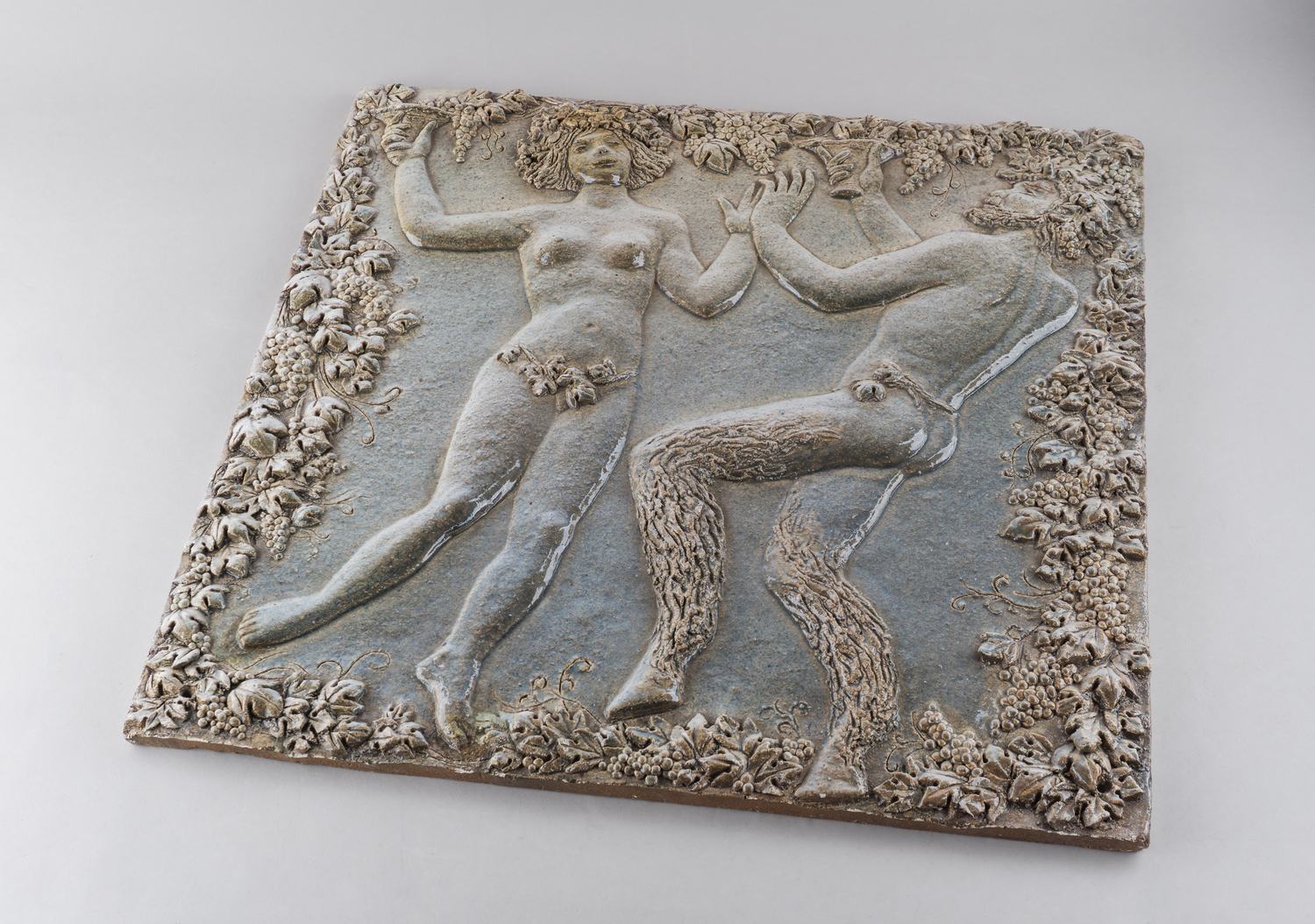 (Е. Юматов) Панно монументальное «Сатир и Вакханка». СССР, автор Е. Юматов, 1984.