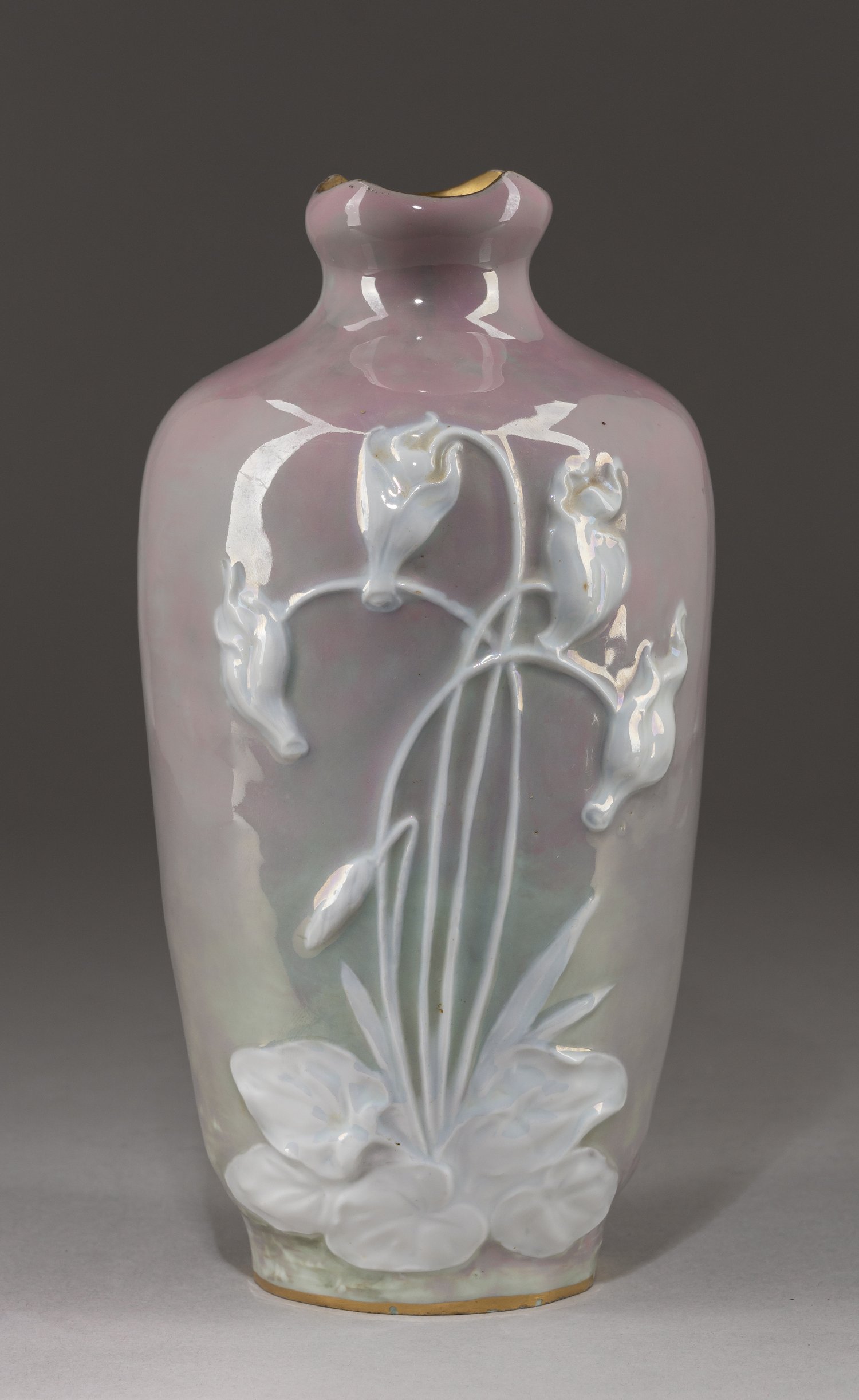 (Пат-сюр-пат. Модерн.) Ваза «Обнажённая». Германия, Розенталь, Кронах, (Bauer Rosenthal & Co.), художник Оппель Адольф, 1900-е годы.