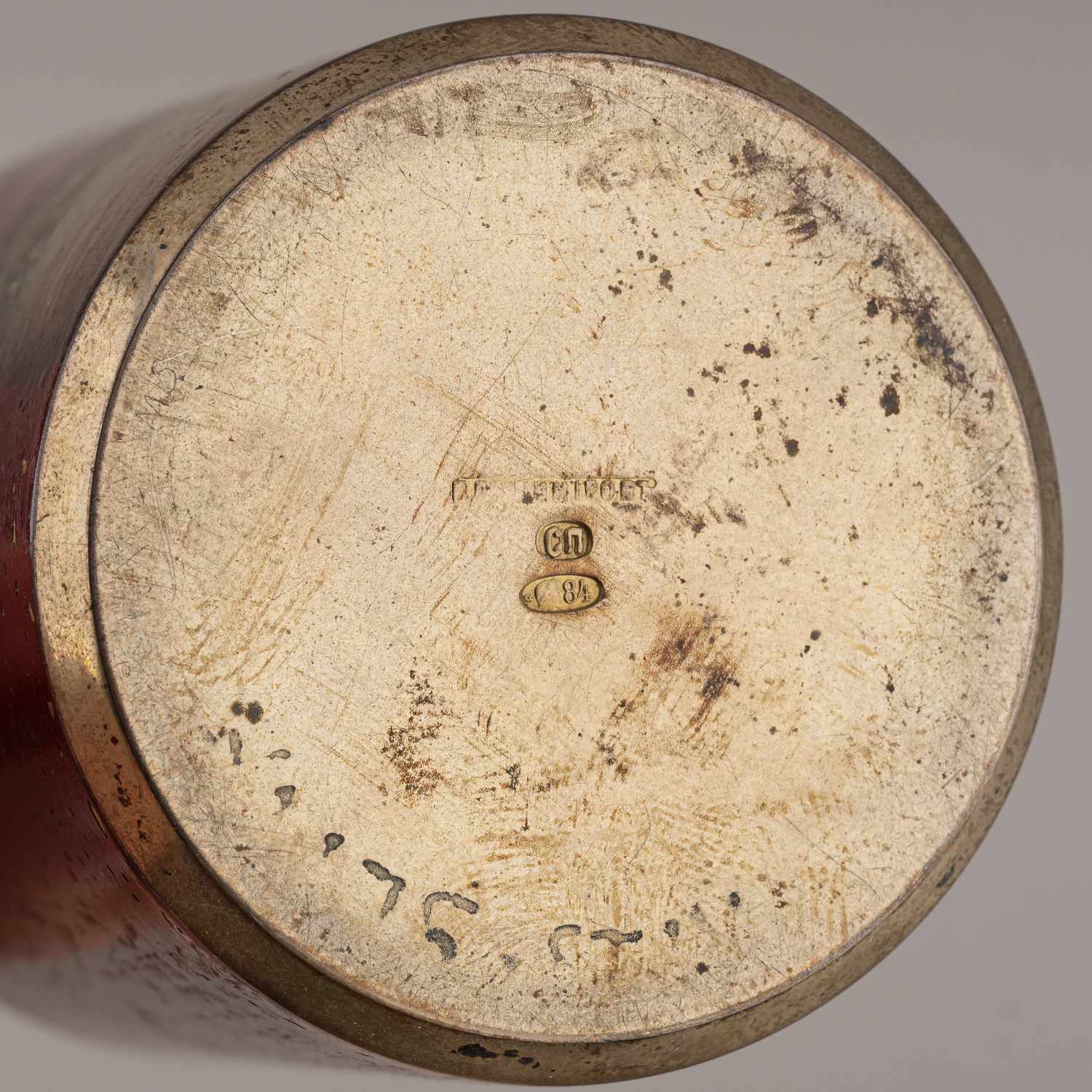 Стакан с изображением тройки и деревенского пейзажа.
Россия, Санкт-Петербург, мастерские Владимирова Н.Г. и Павлова С.П., 1898–1917 годы.