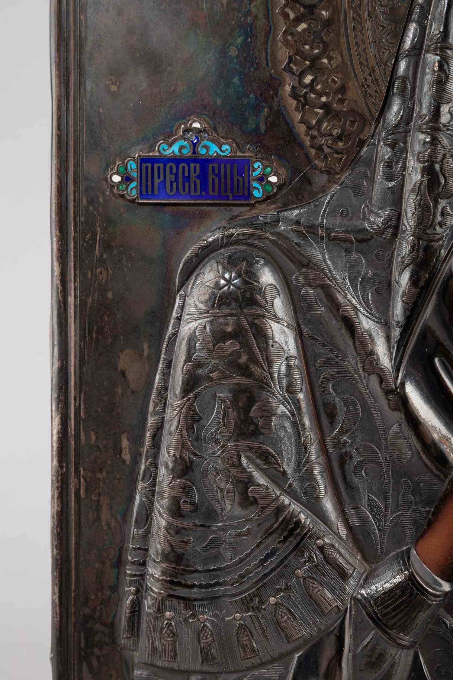 Икона «Богоматерь Иверская» в серебряном окладе с эмалью.
Россия, Москва, мастер Галкин С.Г, 1908–1917 годы.