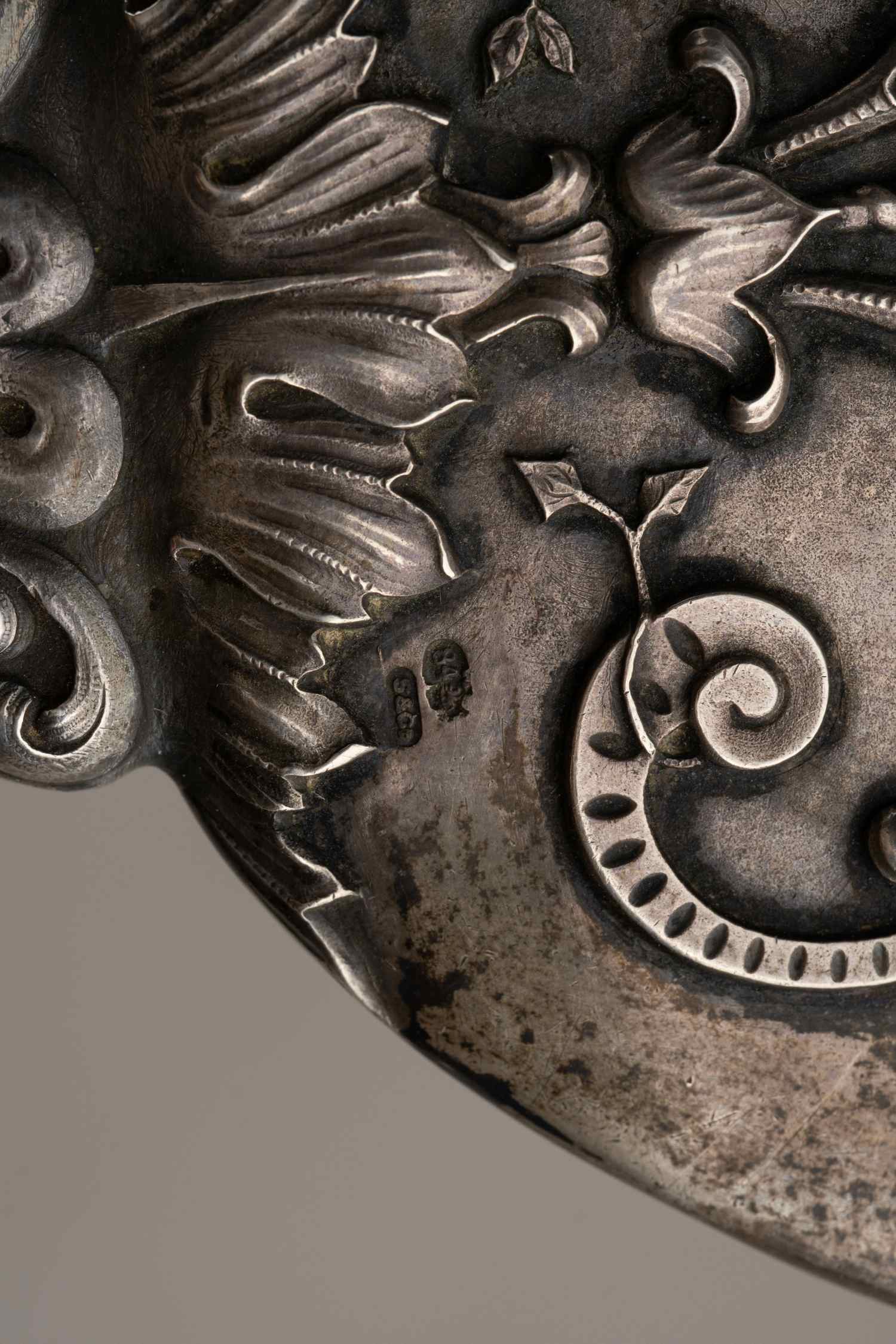 (Шанкс и Компания) Зеркало в роскошной серебряной оправе. 
Россия, Москва,  Москва, фирма «Shanks&CO» (Шанкс и Компания), 1888–1899 годы.