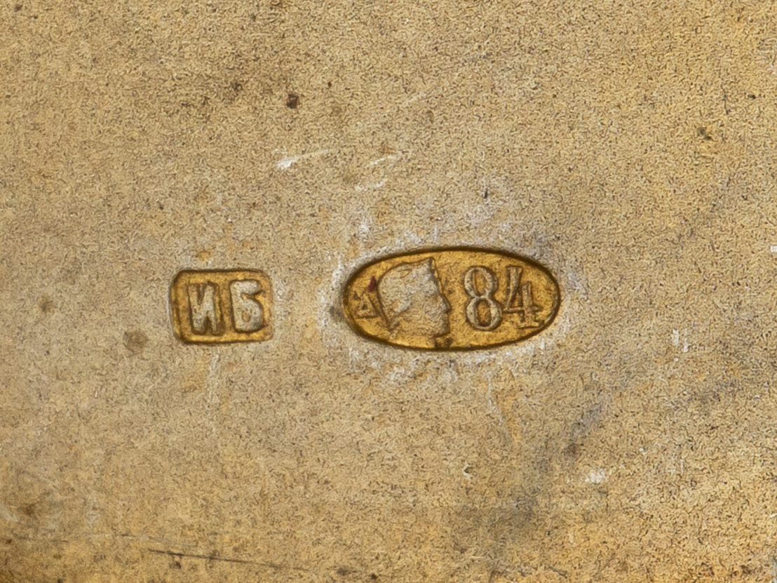 Портсигар с изображением богатыря и панорамы Московского Кремля. 
Россия, Москва, мастер – Бутузов И.Е., 1908–1917 годы.