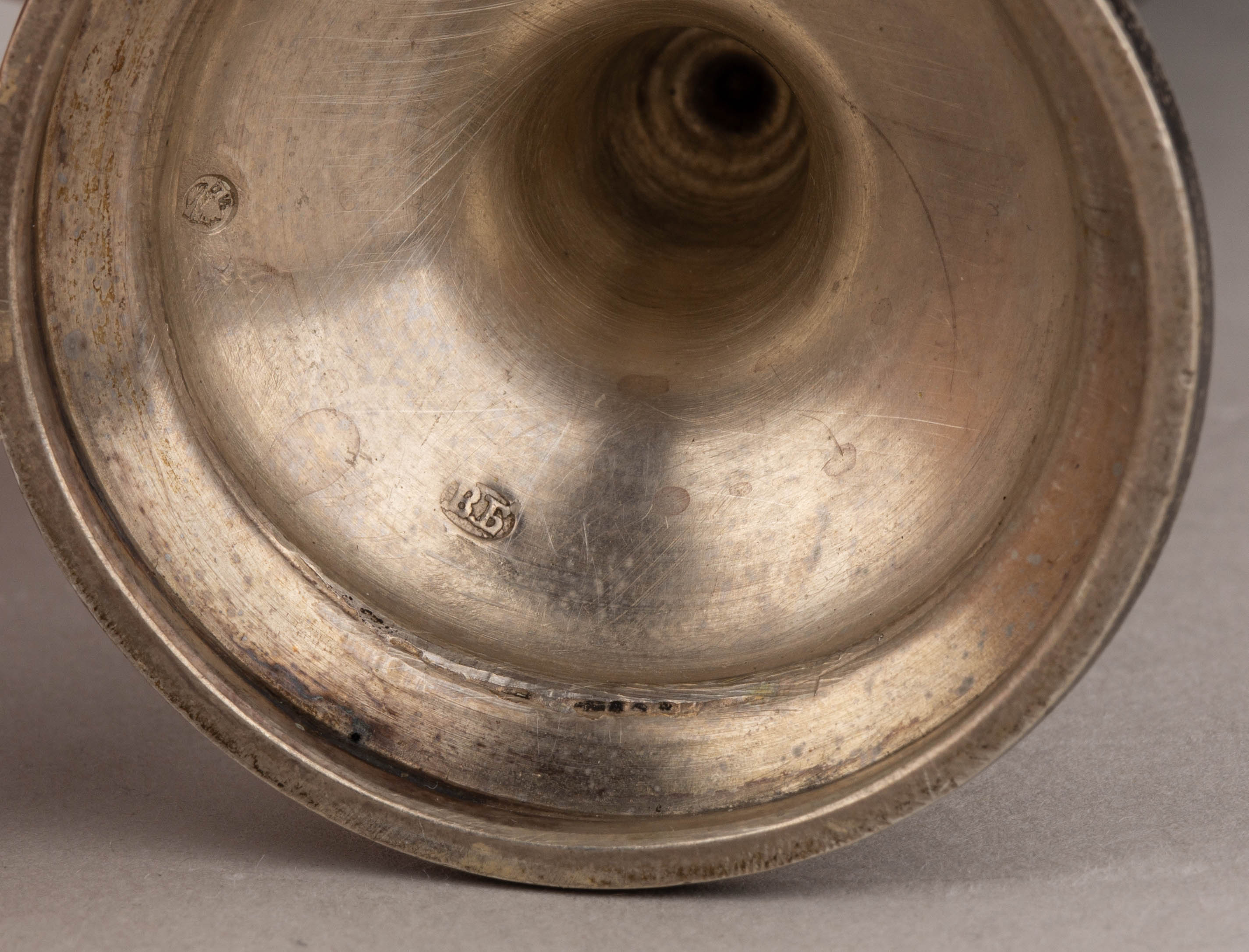 Парные бокалы для шампанского в стиле модерн. 
Россия, Москва, фабрика В.А. Баладановой, 1899–1908 годы.