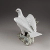 (Сотников) Скульптура «Голубка на ветке».
СССР, Дулевский фарфоровый завод, автор (скульптор и художник) – Сотников А.Г., 1954-1960-е годы (модель 1954 годы).