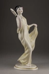 Скульптура «Кореянка с веером».
СССР, Ленинградский фарфоровый завод, Г.И. Столбова. 1950-е годы.
