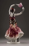 Скульптура «Испанский танец. Балерина Н.М. Стуколкина в балете „Кармен“». СССР, Ленинградский завод фарфоровых изделий, скульптор В.И. Сычев. 1950-е.