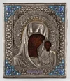 Икона «Богоматерь Казанская» в серебряном окладе с эмалью. 
Россия, мастерская «К.И.Г.», 1899–1908 годы.