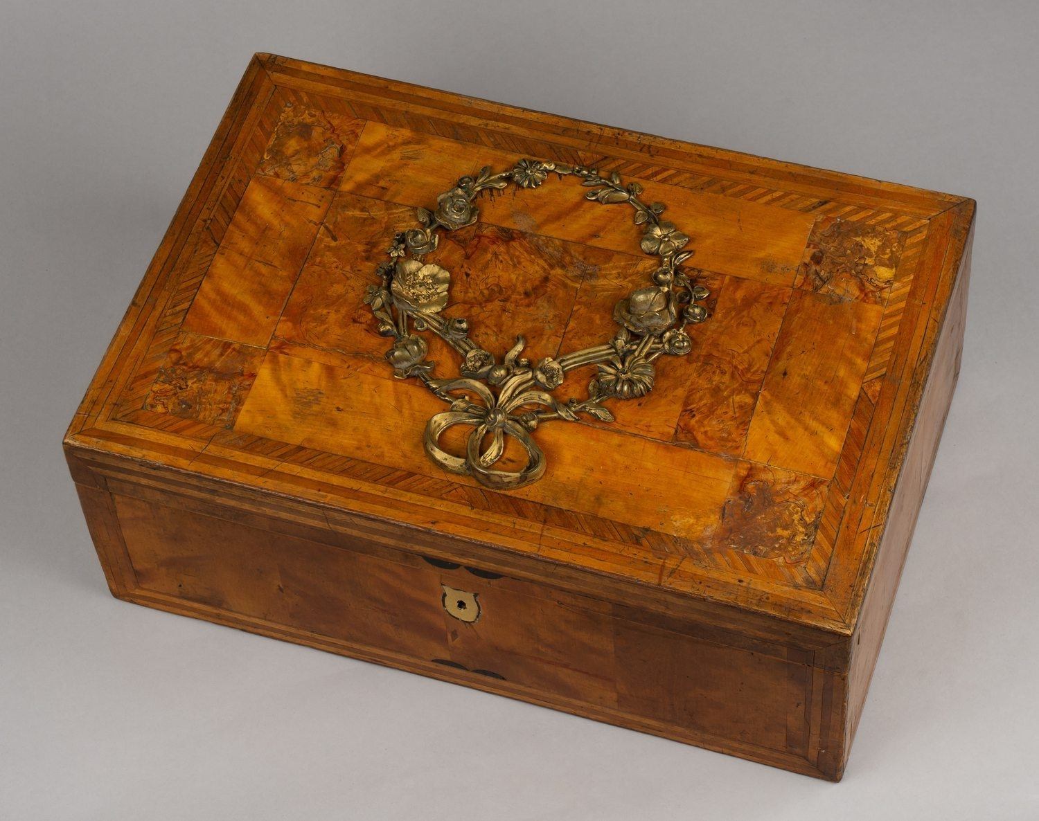 Шкатулка свадебная.
Россия, вторая половина XIX века.