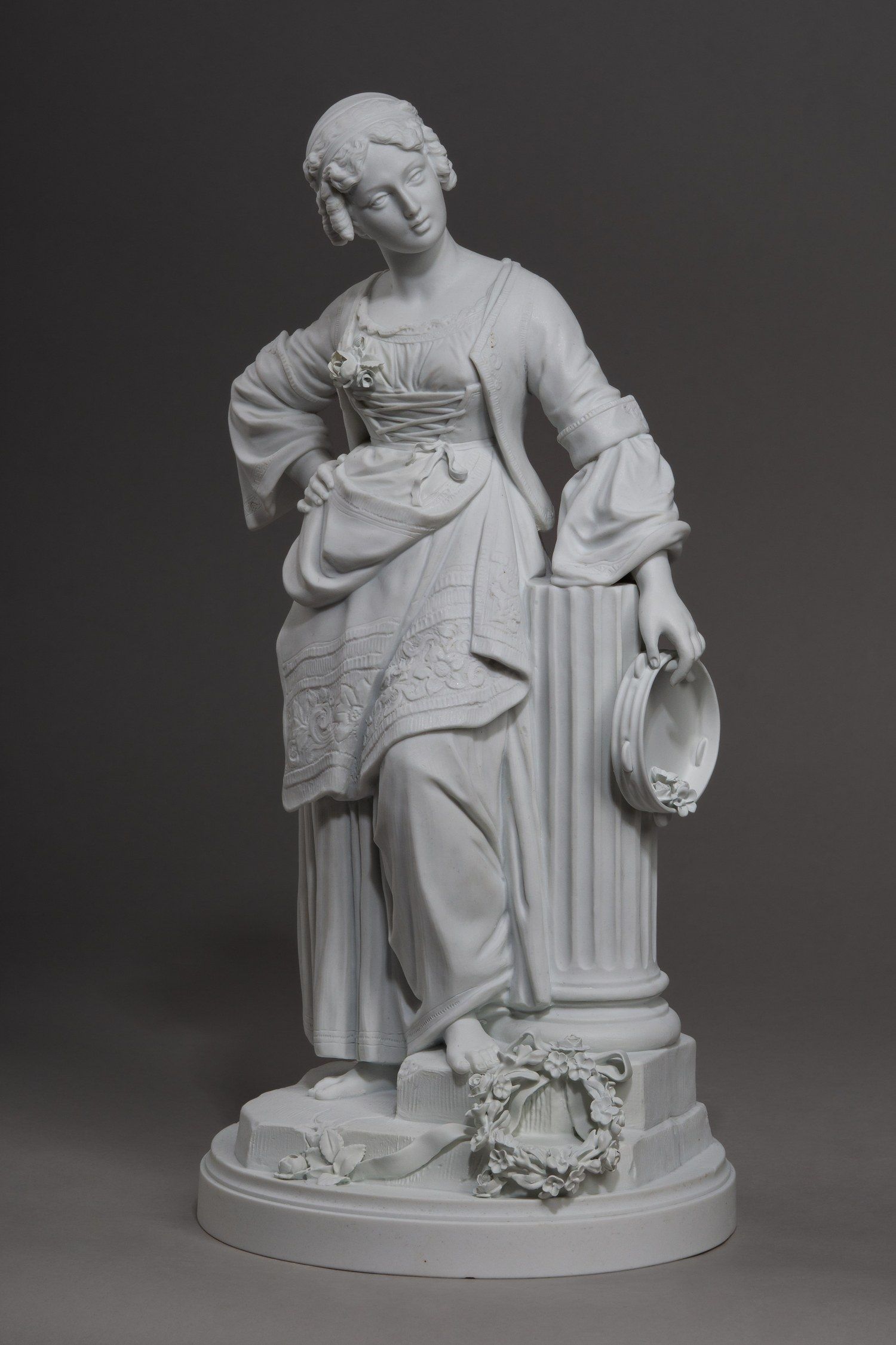 (Шпис) Скульптура «Девушка» (из серии «Типы славянских народностей») .Россия, Императорский фарфоровый завод, по модели А.К. Шписа, формовщик Анатолий Лукин, 1880 годы.