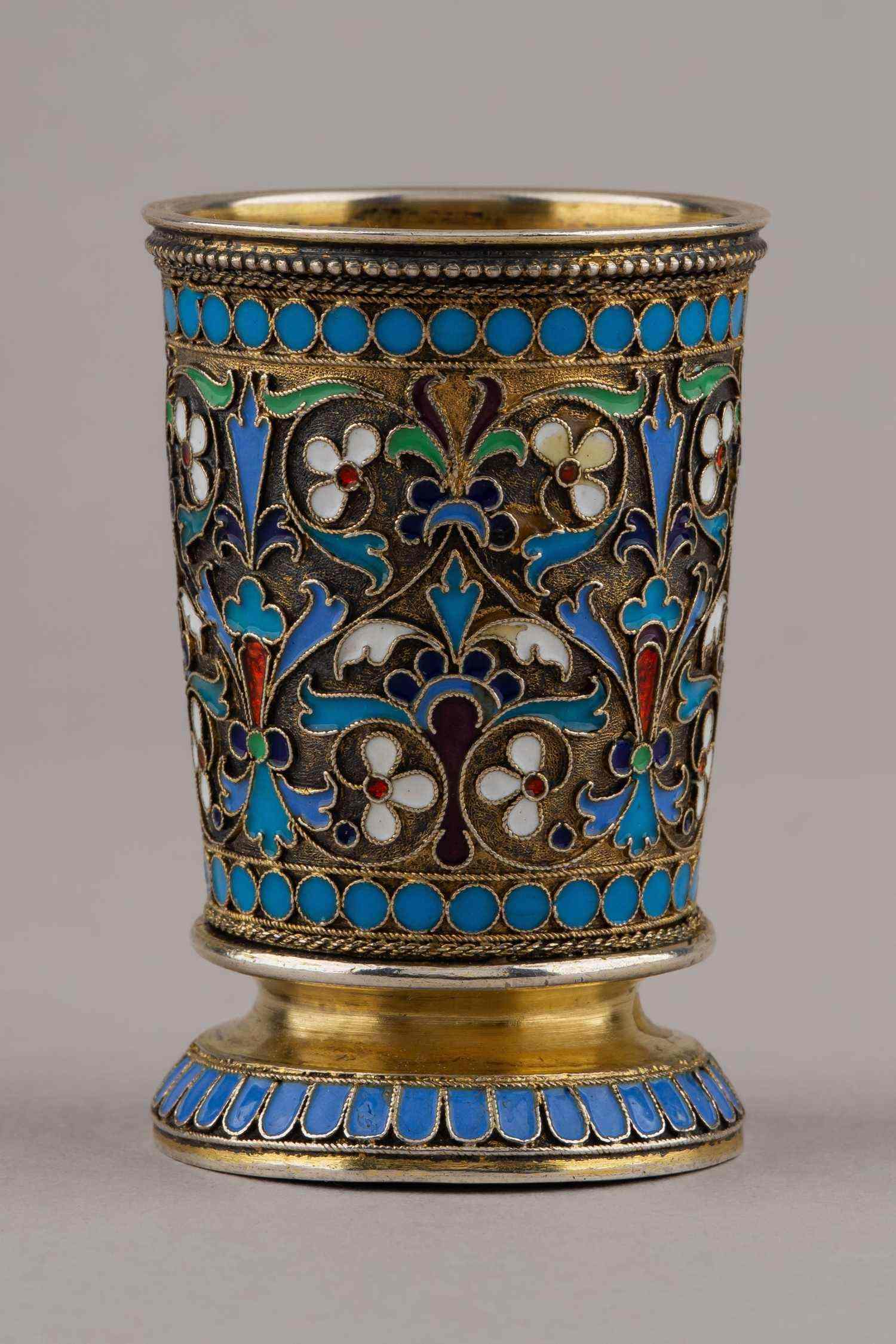 Стопка с эмалью по скани. 
Россия, Москва, фабрика Салтыкова И.Д., 1892.