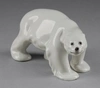 (В.И. Блохин) Скульптура «Белый медведь».
СССР, Ленинградский фарфоровый завод, В.И. Блохин. 1940-е годы.