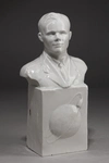 Бюст Гагарина. СССР, Дулево, автор Н.П. Пустыгин, 1961-1963 годы.