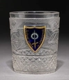 (ИСЗ. «Коттедж») Стакан из Собственного сервиза дворца «Коттедж» с девизом «За веру, Царя и Отечество».
Россия, Императорский стеклянный завод, по рисунку И.А. Иванова, основной состав 1827-1840-е годы.
