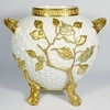 Ваза в виде плетеной корзины в золотых ветвях.
Англия, Royal Worcester, 1883.