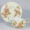 (Royal Worcester) Чашка с блюдцем с росписью в виде цветущего шиповника.
Англия, Royal Worcester (Ворчестер), 1889.