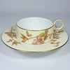(Royal Worcester) Чашка с блюдцем с росписью в виде цветущего шиповника.
Англия, Royal Worcester (Ворчестер), 1889.