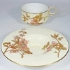 (Royal Worcester) Чашка с блюдцем с росписью в виде цветущего шиповника.
Англия, Royal Worcester (Ворчестер), 1889.