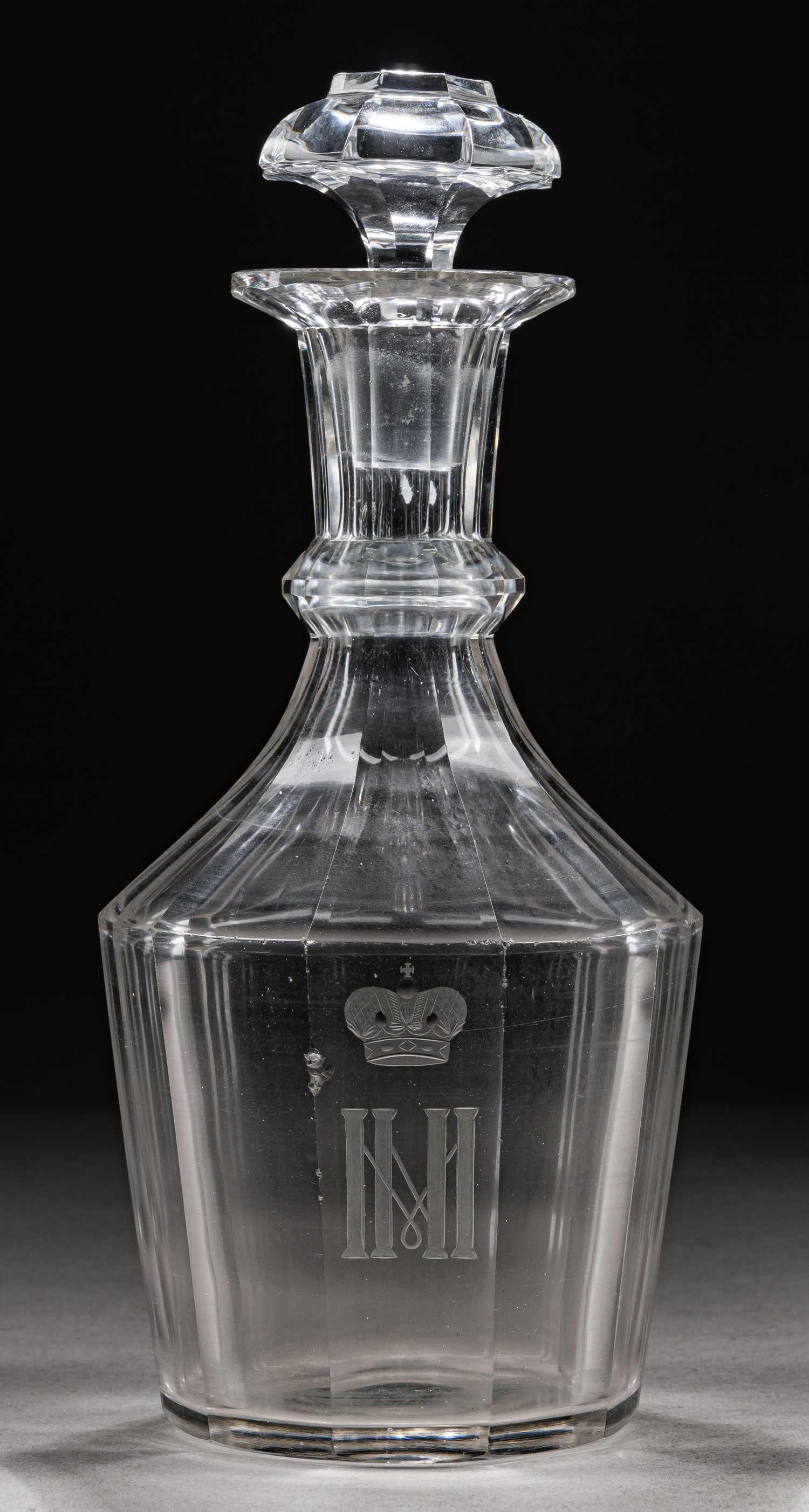 (ИСЗ) Графин с вензелем великого князя Михаила Николаевича.
Россия, Императорский стеклянный завод, третья четверть XIX в.