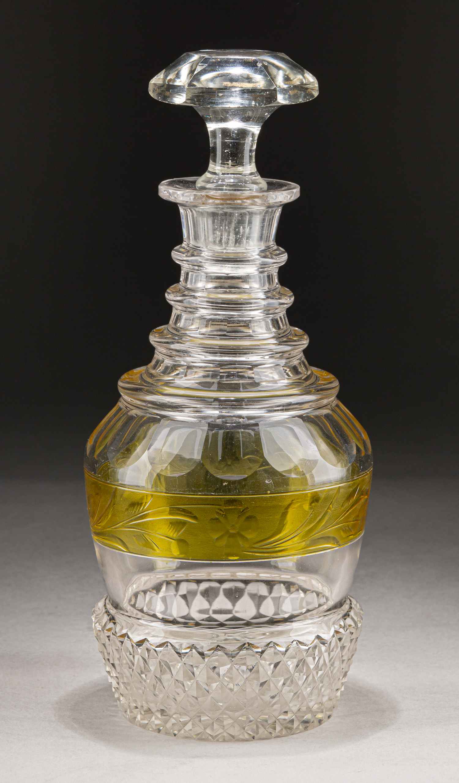 (Бармин) Графин с цветочный бордюром и алмазным гранением.
Россия, Императорский стеклянный завод. По рисунку А. Бармина.
1820–30-е годы.