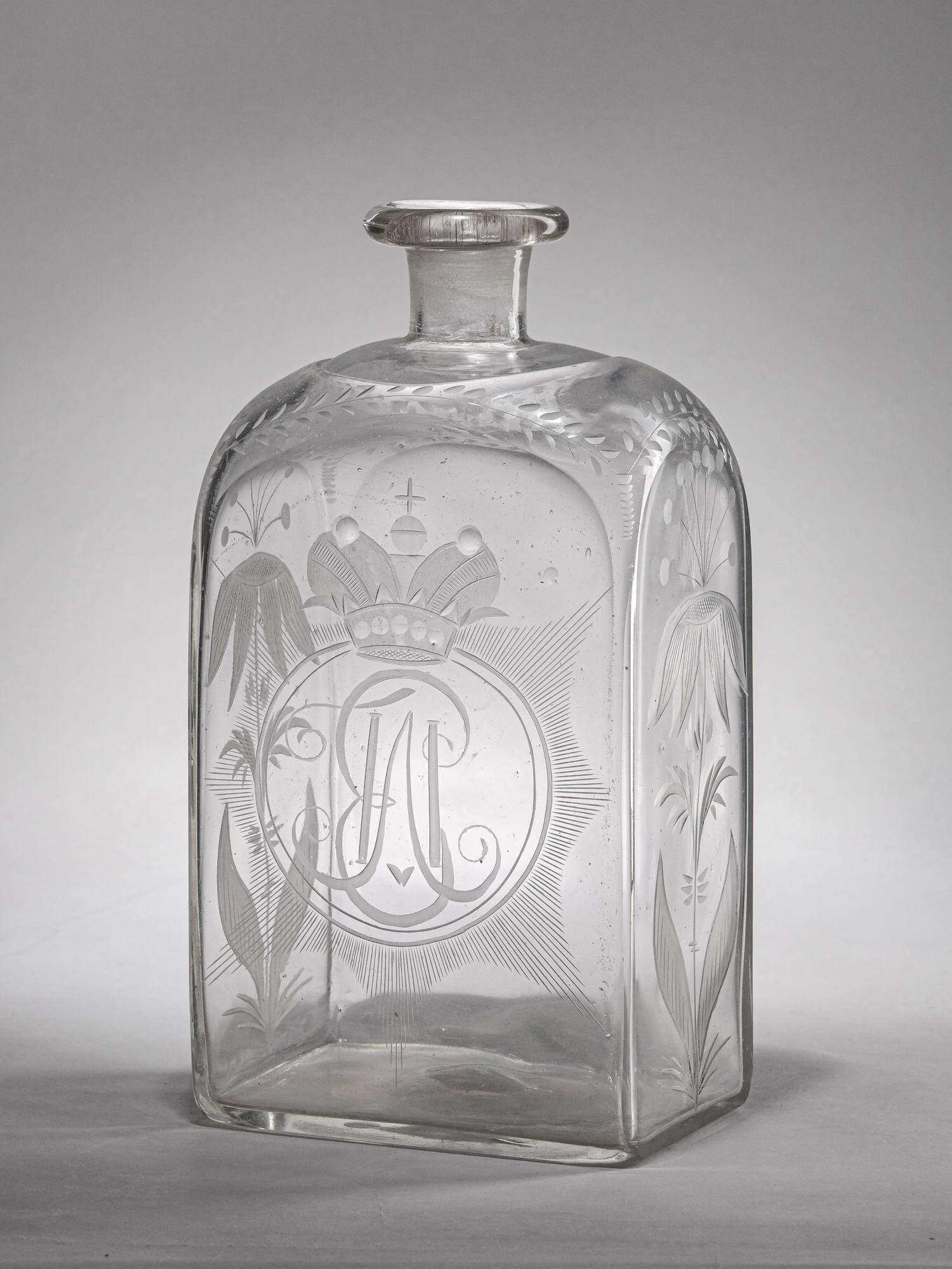 (С экспертизой) Штоф с вензелем Екатерины II. Россия, конец XVIII в.